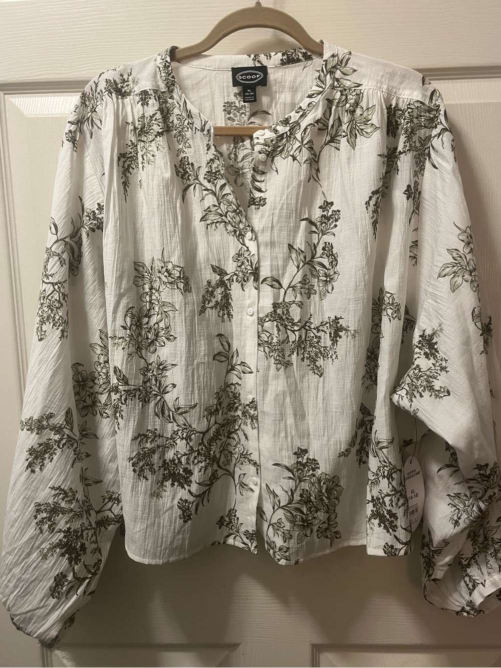 Scoop WH/GR Floral Button Front Peasant Blouse w/Balloon Sleeve Sz 16/18 NWT